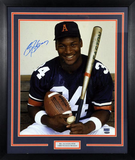 Bo Jackson Autographed Auburn Tigers 16x20 Framed Photograph (Baseball)
