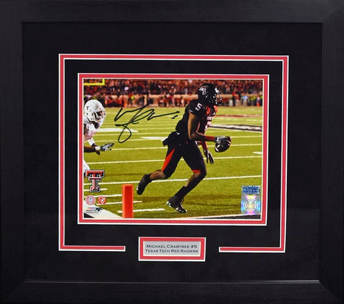 Michael Crabtree Autographed Texas Tech Red Raiders 8x10 Framed Photograph (The Catch)