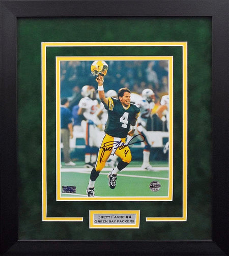 Brett Favre Autographed Green Bay Packers #4 Framed Jersey