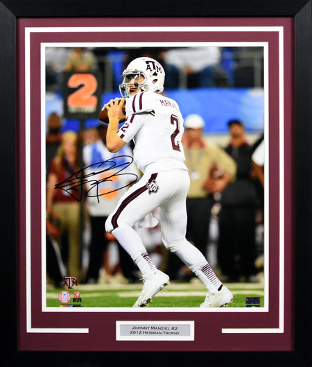 Reggie McNeal Autographed Texas A&M Aggies 8x10 Framed Photograph (Vertical)