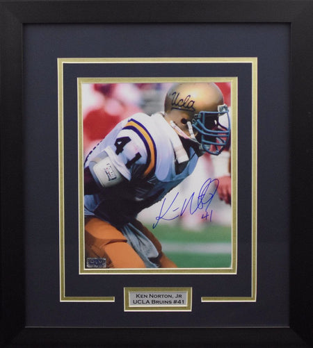 Cade McNown Autographed UCLA Bruins 16x20 Framed Photograph