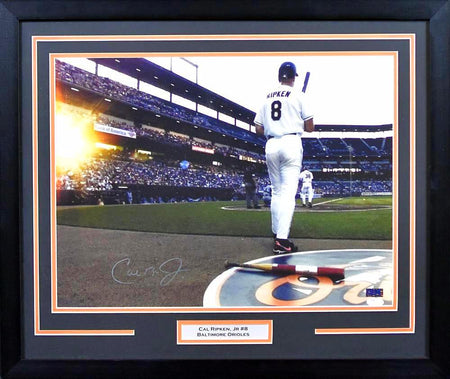 Willie McCovey Autographed San Francisco Giants 8x10 Framed Photograph