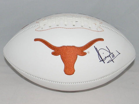 Vince Young Autographed Texas Longhorns #10 Jersey – Signature Sports  Marketing